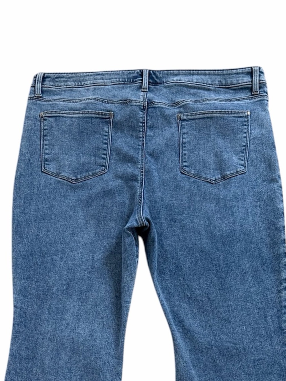 Chico's Perfect Stretch Girlfriend Flare Ankle Jeans Size18 (3.5 Chico's Sizing) - Picture 8 of 12